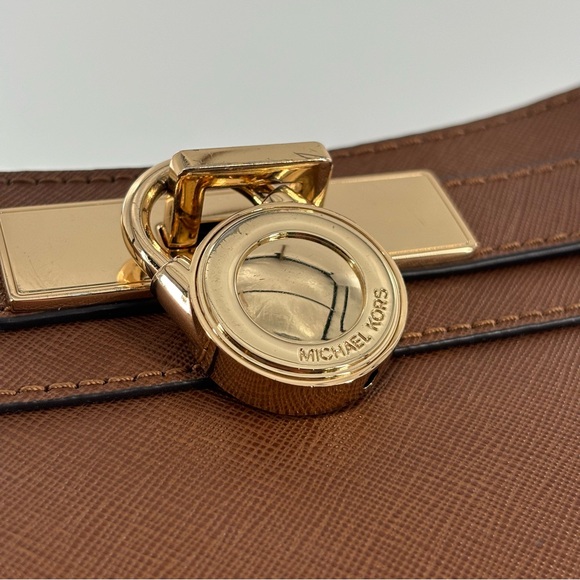 Michael Kors Hamilton Crossbody Purse - Picture 9 of 12